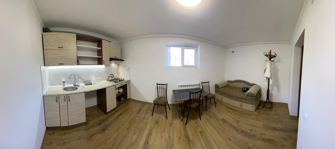Bed and Breakfast У Михайла Truskawez Exterior foto